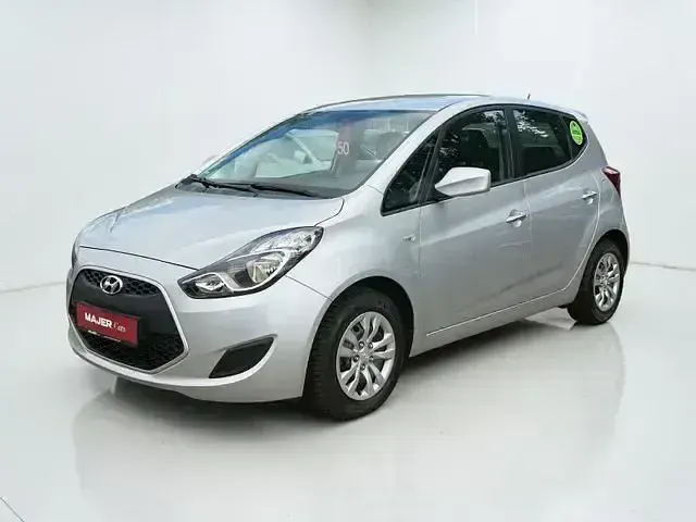 Gebraucht Hyundai ix20 Classic 90 PS (66 kW) 2018 Silber Kleinwagen