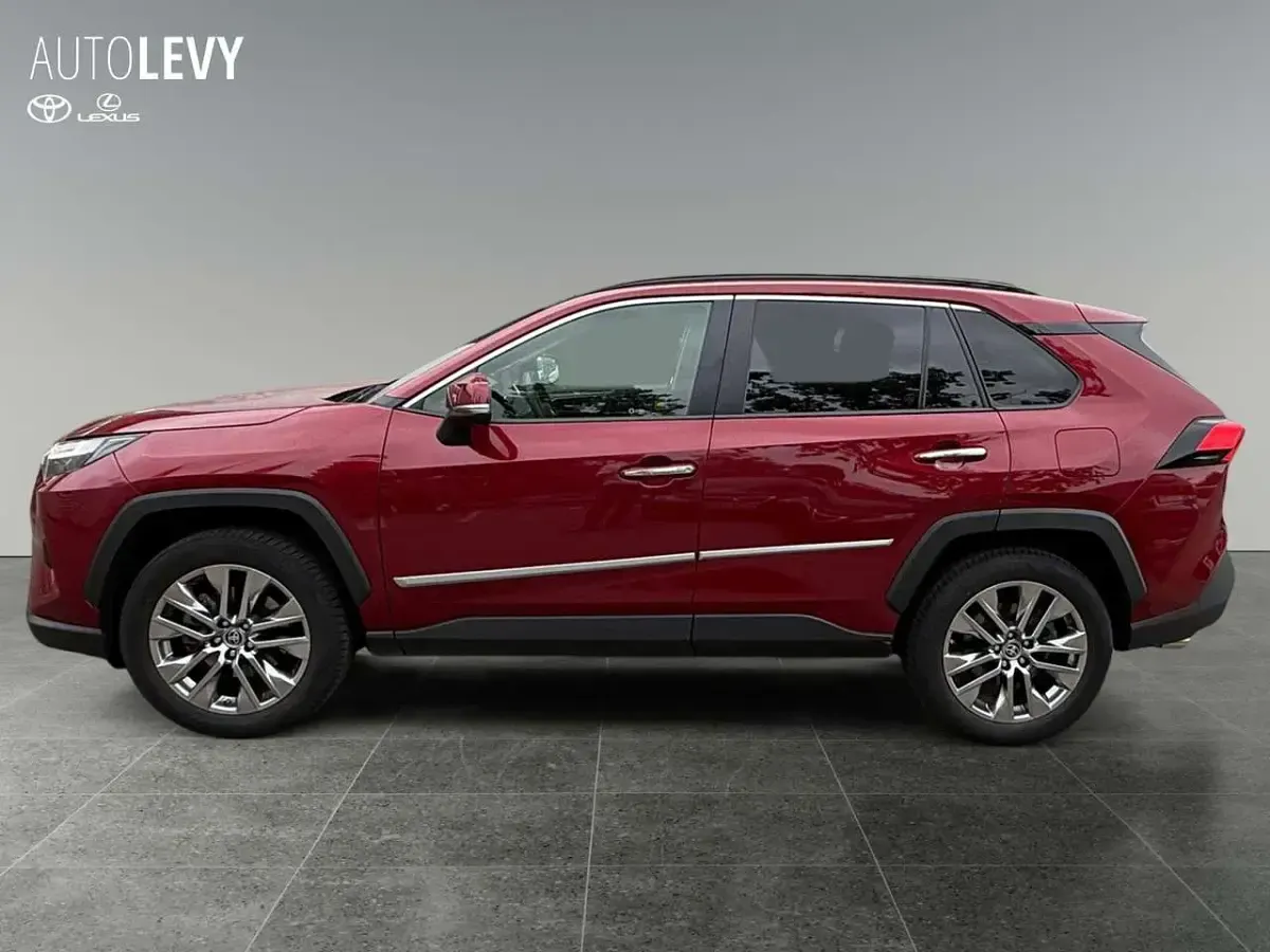 Gebraucht Toyota RAV4 Hybrid Basis 218 PS (160 kW) 2023 Rot SUV