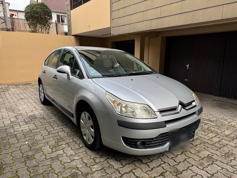 Silber Gebraucht 2005 Citroën C4 Limousine | 1.950 € (Guter Preis) - Bild 1/4