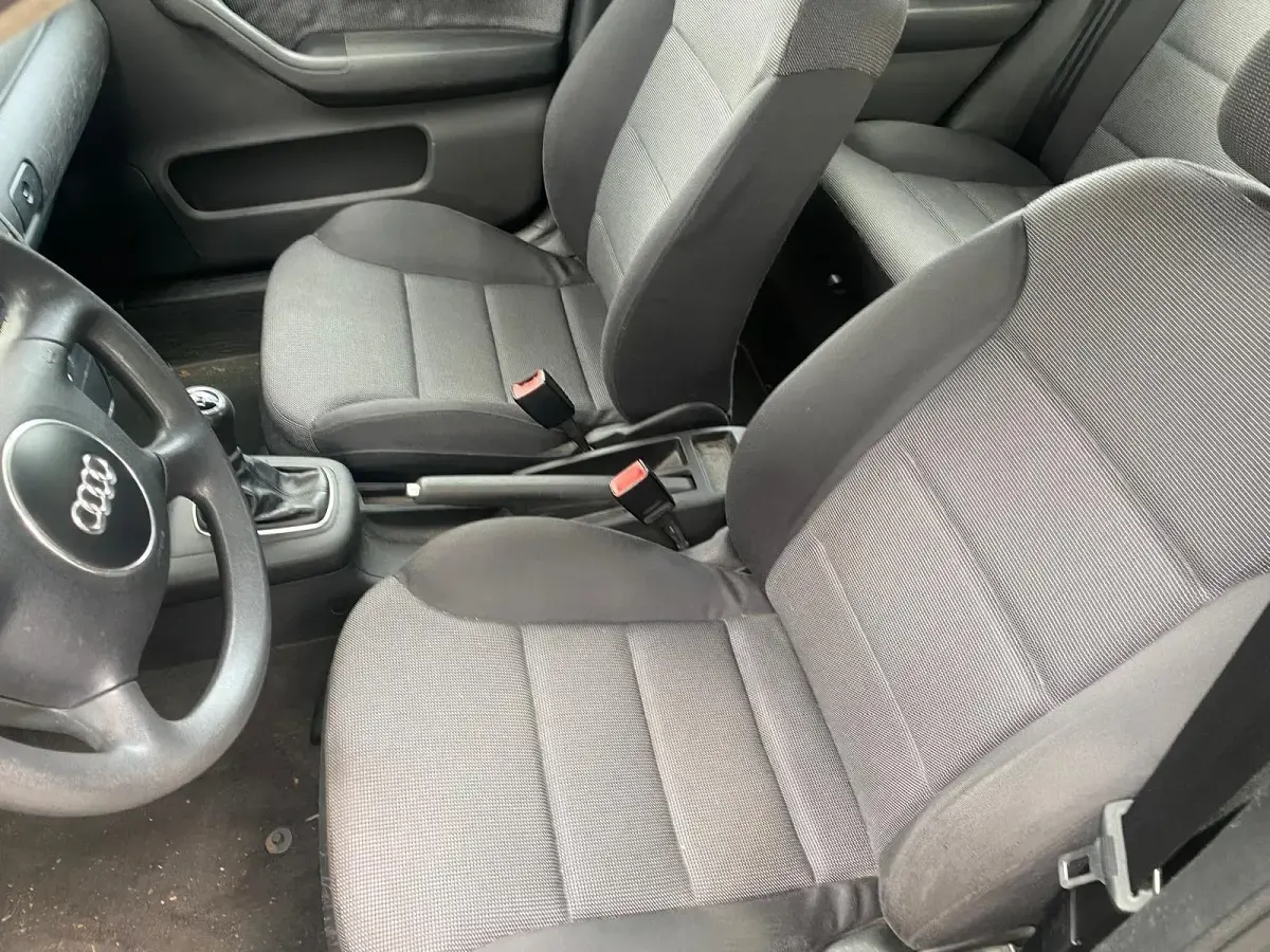 Gebraucht Audi A3 102 PS (75 kW) 2002 Schwarz Kleinwagen