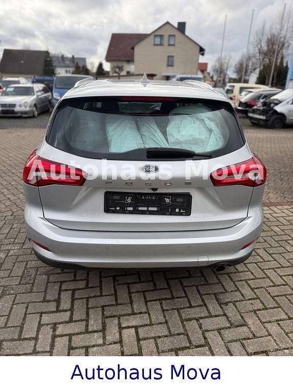 Gebraucht Ford Focus Cool & Connect 120 PS (88 kW) 2020 Silber Limousine
