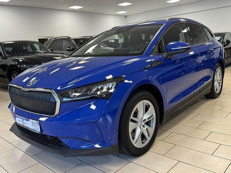 Blau Gebraucht 2021 Skoda Enyaq iV Loft SUV | 19.500 € (Fairer Preis) - Bild 1/4