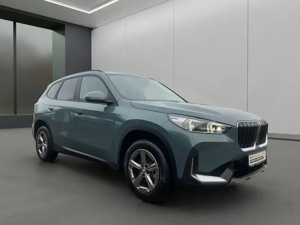 Gebraucht BMW X1 Performance 136 PS (100 kW) 2023 Grün SUV