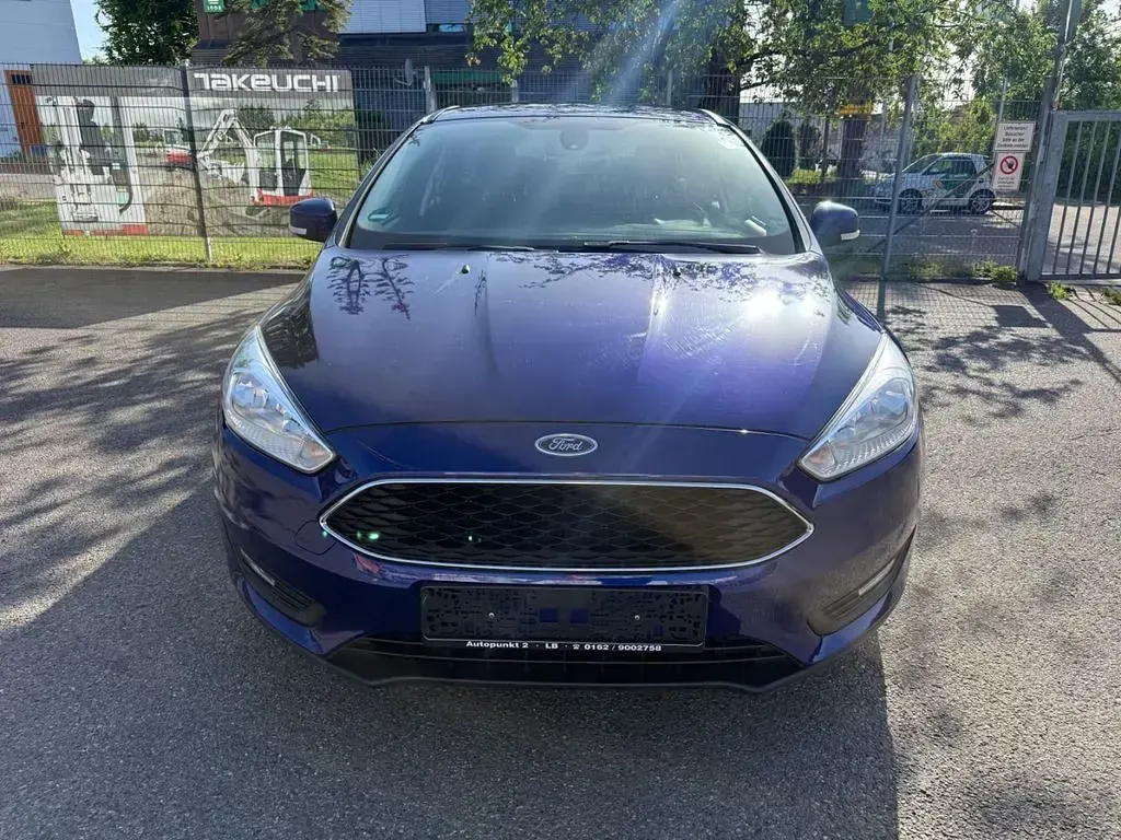 Używany Ford Focus 125 KM (91 kW) 2018 Niebieski Sedan/Limuzyna