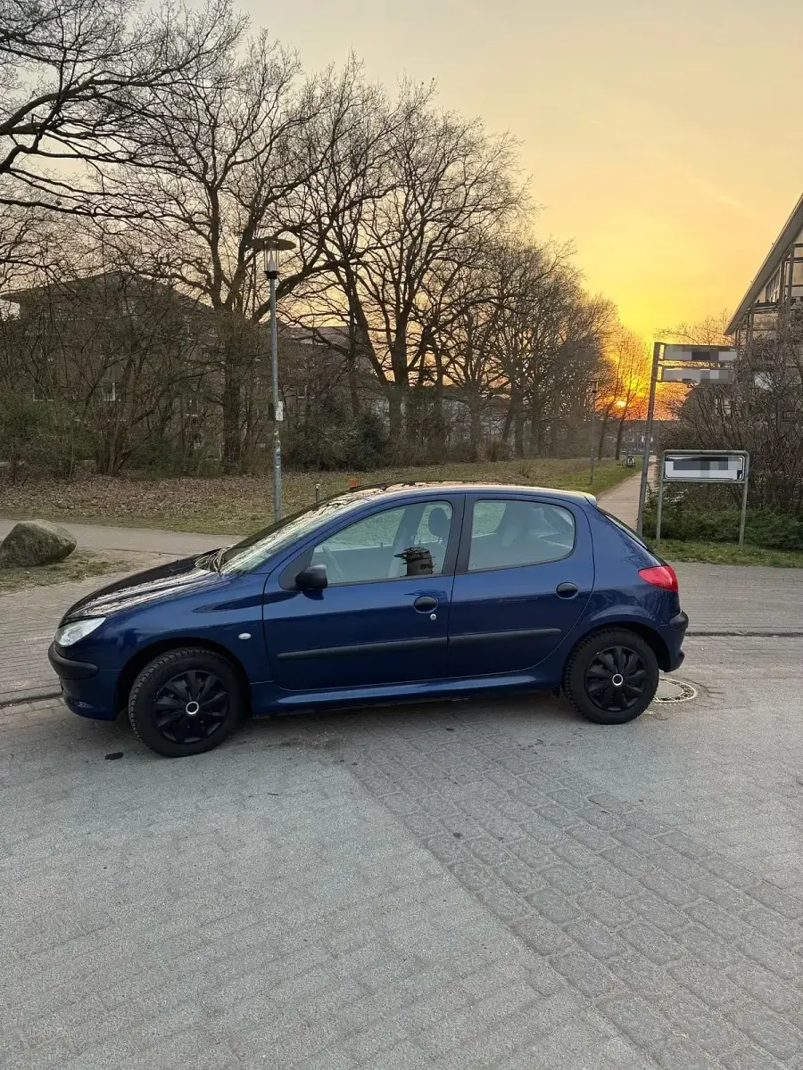 Gebraucht Peugeot 206 75 PS (55 kW) 1999 Blau Kleinwagen