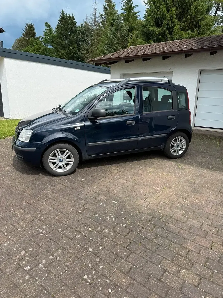 Gebraucht Fiat Panda 60 PS (44 kW) 2010 Blau Kleinwagen