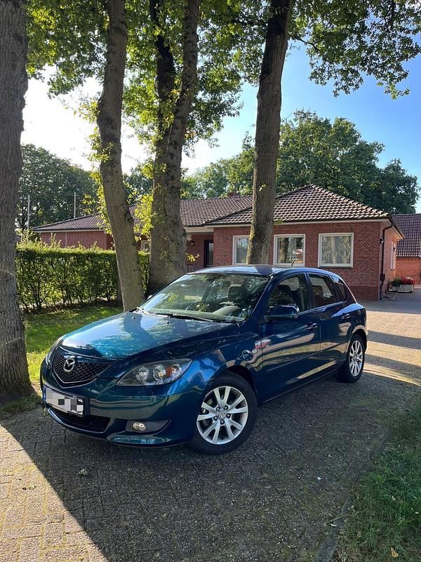 Blau Gebraucht 2006 Mazda 3 Kleinwagen | 1.699 € (Fairer Preis) - Bild 1/4