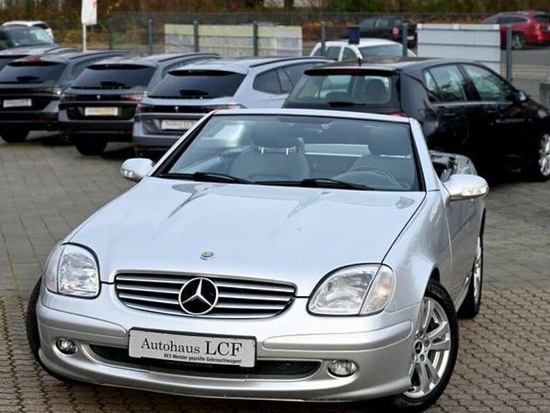 Gebraucht Mercedes SLK200 163 PS (119 kW) 2001 Silber Cabrio