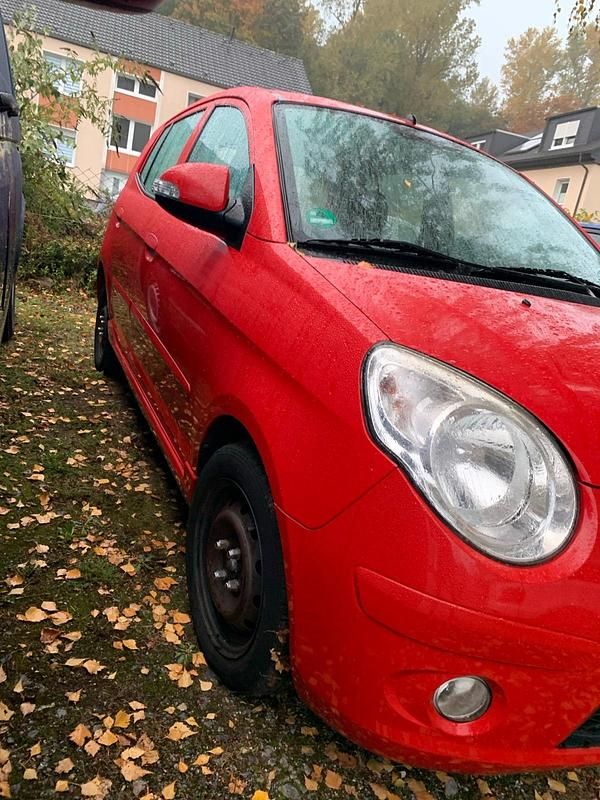 Rot Gebraucht 2009 Kia Picanto 2 Kleinwagen | 2.300 € - Bild 1/4