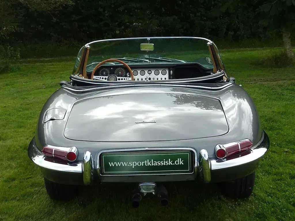 Gebraucht Jaguar E-Type 250 PS (183 kW) 1962 Grau Cabrio