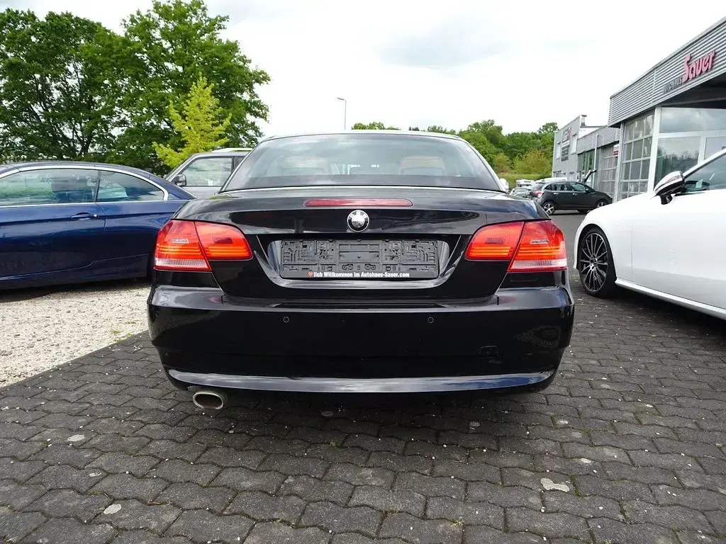 Gebraucht BMW 320 Cabriolet Performance 170 PS (125 kW) 2009 Schwarz Cabrio