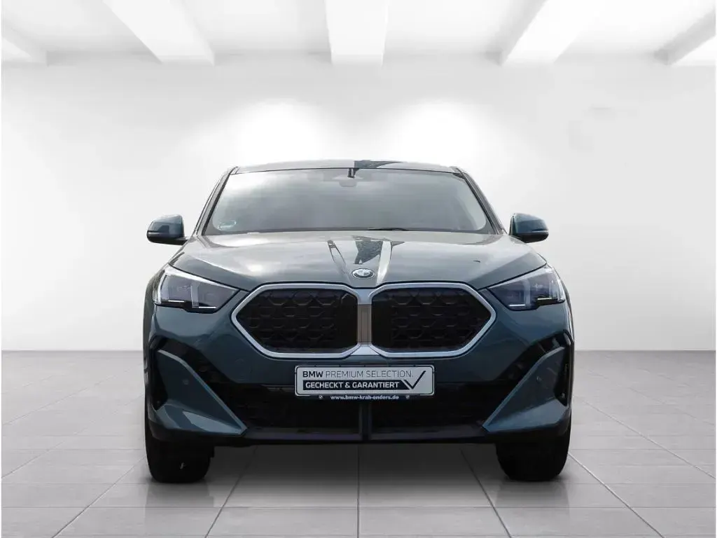 Gebraucht BMW X2 Performance 156 PS (114 kW) 2025 Grün SUV