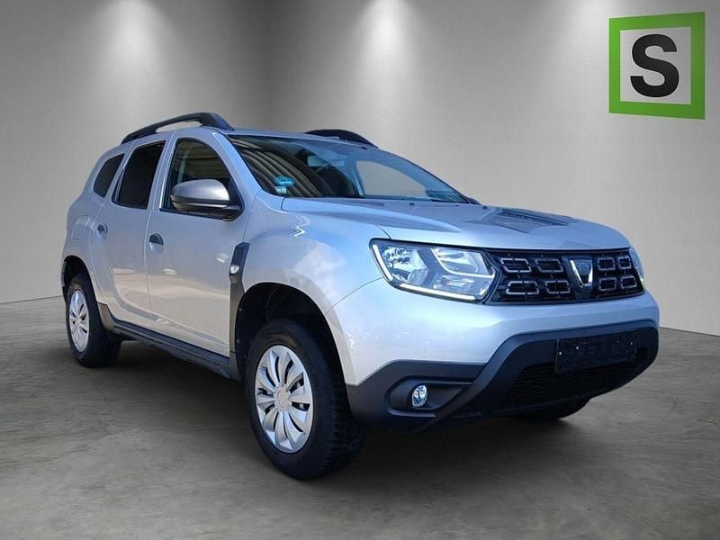 Gebraucht Dacia Duster Essentiel 114 PS (83 kW) 2018 Grau SUV