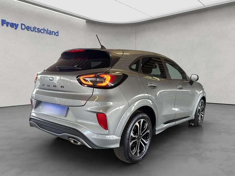 Gebraucht Ford Puma ST-Line 155 PS (114 kW) 2024 Solar silver metallic SUV