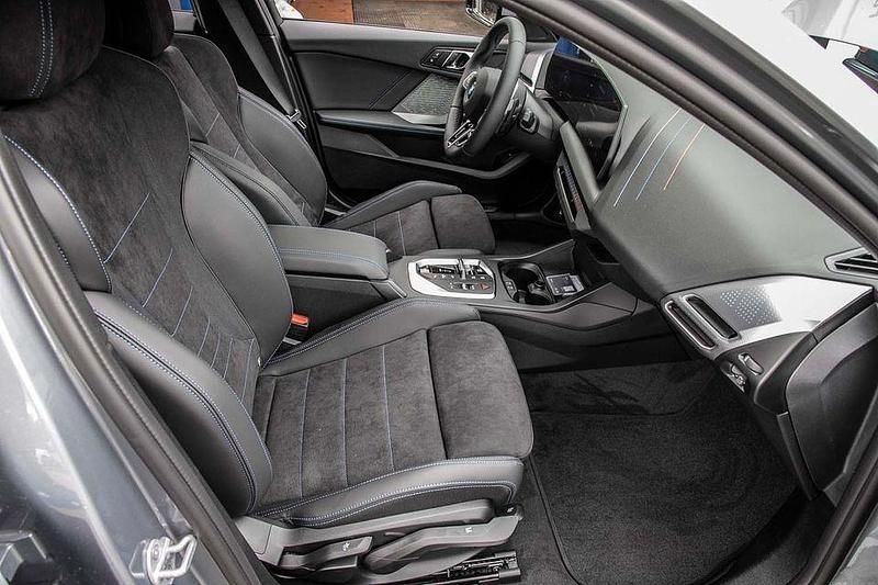 Neu BMW 120 M Sport 170 PS (125 kW) 2025 Grau Kleinwagen