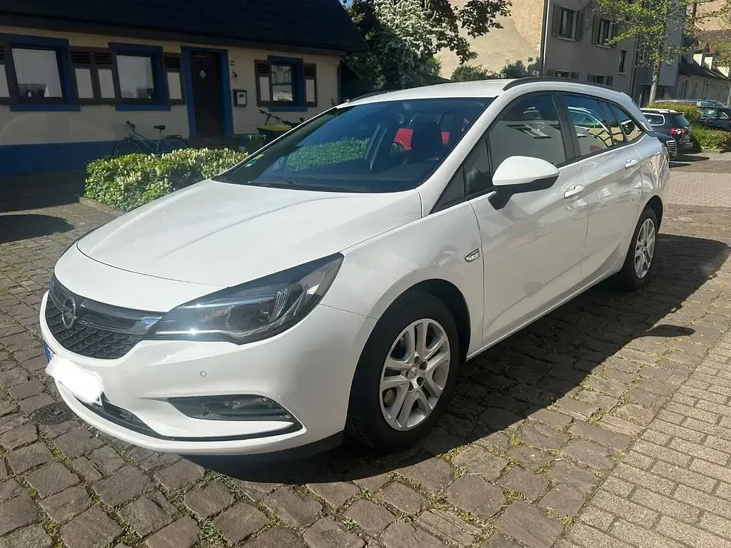 Gebraucht Opel Astra Business 136 PS (100 kW) 2019 Weiß Kombi