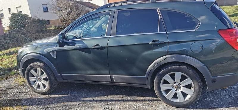 Grün Gebraucht 2006 Chevrolet Captiva SUV | 3.800 € - Bild 1/4