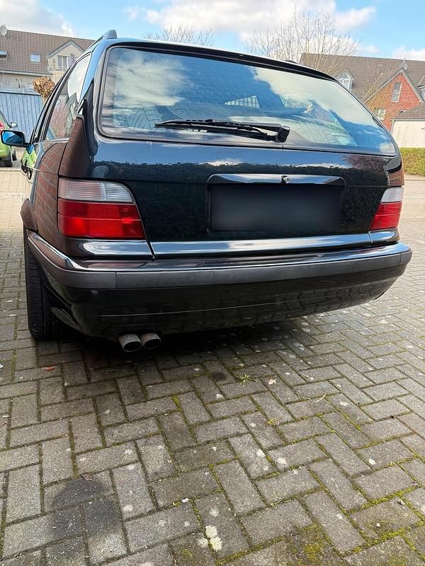 Second-hand BMW 328 193 CP (141 kW) 1995 Negru Break