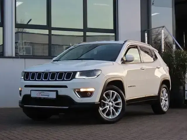 Käytetty Jeep Compass 150 HP (110 kW) 2021 Valkoinen Katumaasturi