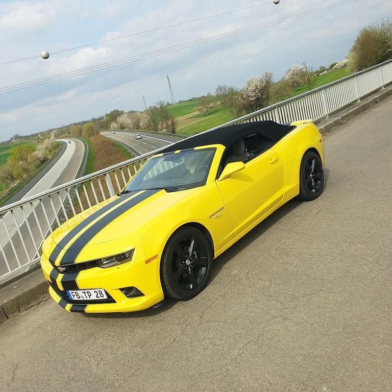 Gelb Gebraucht 2014 Chevrolet Camaro Cabrio | 20.100 € (Etwas zu teuer) - Bild 1/4