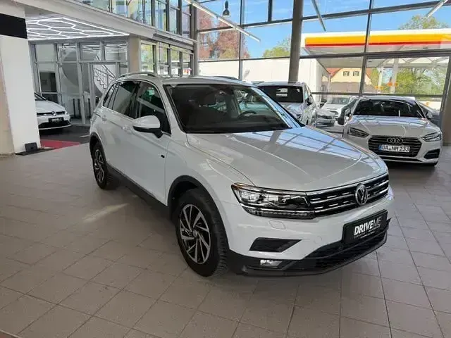 Używany VW Tiguan Join 294 KM (216 kW) 2018 Srebrny SUV