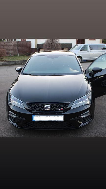 Second-hand Seat Leon CUPRA 300 CP (220 kW) 2017 Negru Berlinǎ