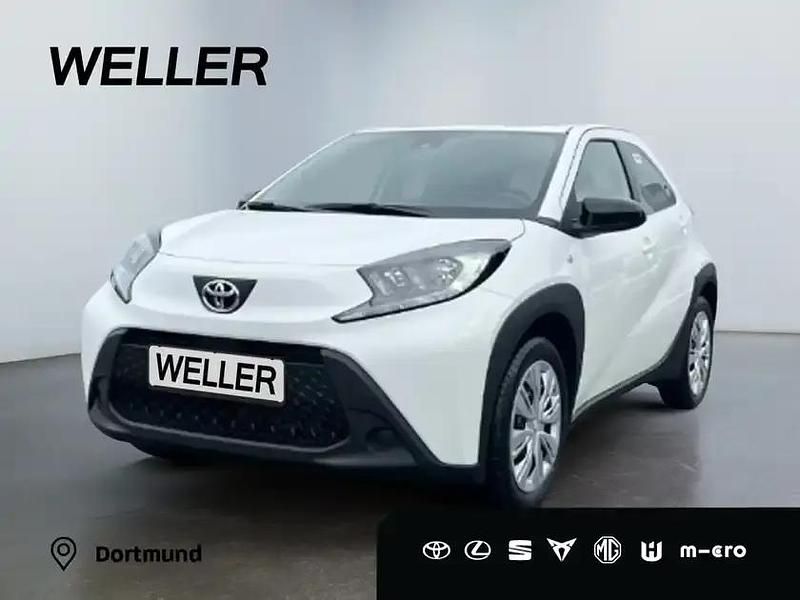 Schneeweiß Neu 2025 Toyota Aygo Kleinwagen | 18.960 € - Bild 1/3