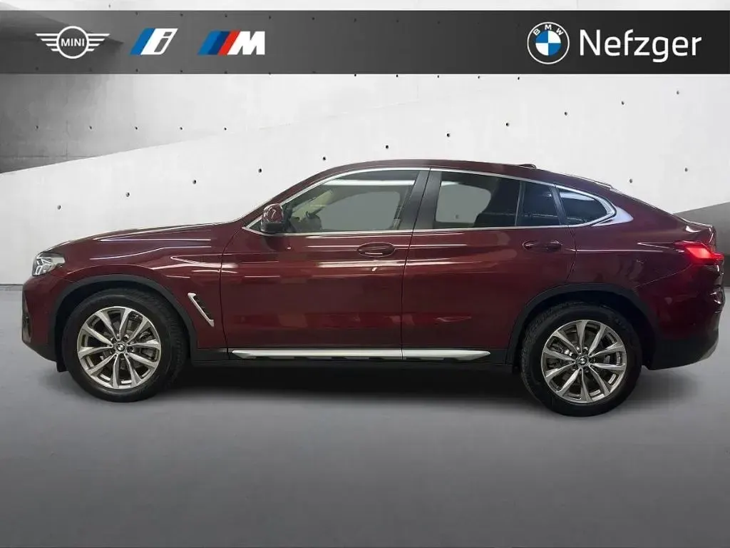 Gebraucht BMW X4 Performance 184 PS (135 kW) 2023 Aventurinrot iii metallic SUV