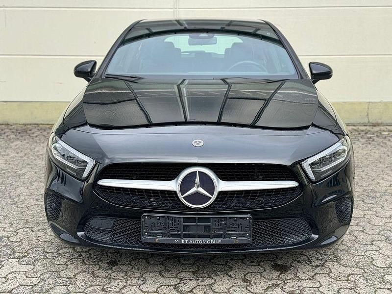 Schwarz Gebraucht 2018 Mercedes A200 Limousine | 19.490 € (Fairer Preis) - Bild 1/4