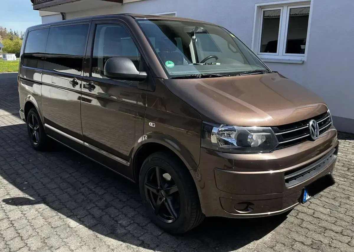 Gebraucht VW T5 Startline 140 PS (102 kW) 2010 Braun Van