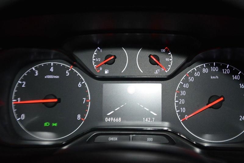 Gebraucht Opel Combo Life 102 PS (75 kW) 2022 Weiß Van / Kleinbus