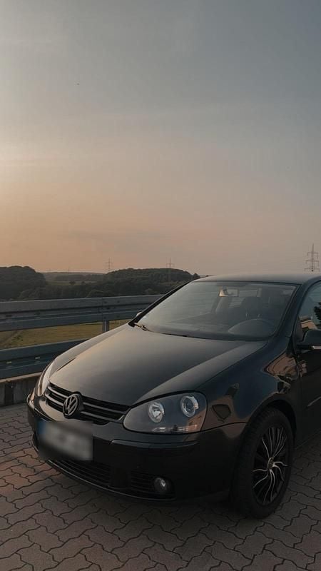 Schwarz Gebraucht 2007 VW Golf V Kleinwagen | 3.000 € (Teuer) - Bild 1/4