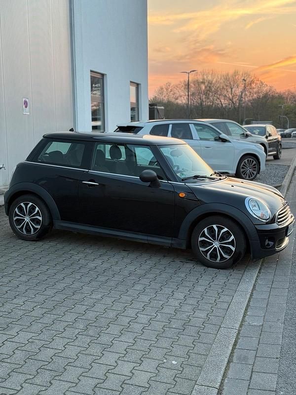 Gebraucht Mini ONE 95 PS (69 kW) 2010 Schwarz Kleinwagen