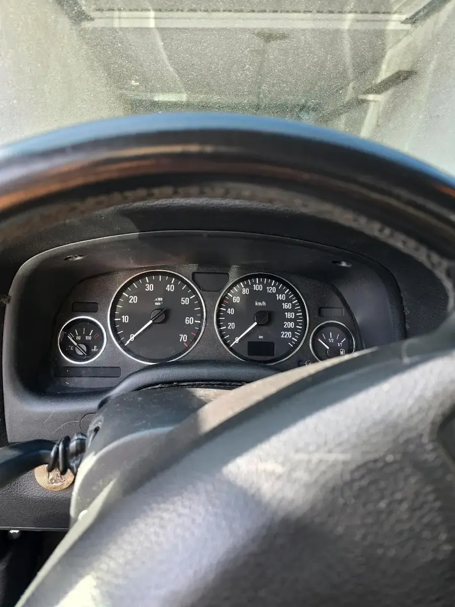 Gebraucht Opel Astra 101 PS (74 kW) 1998 Blau Limousine