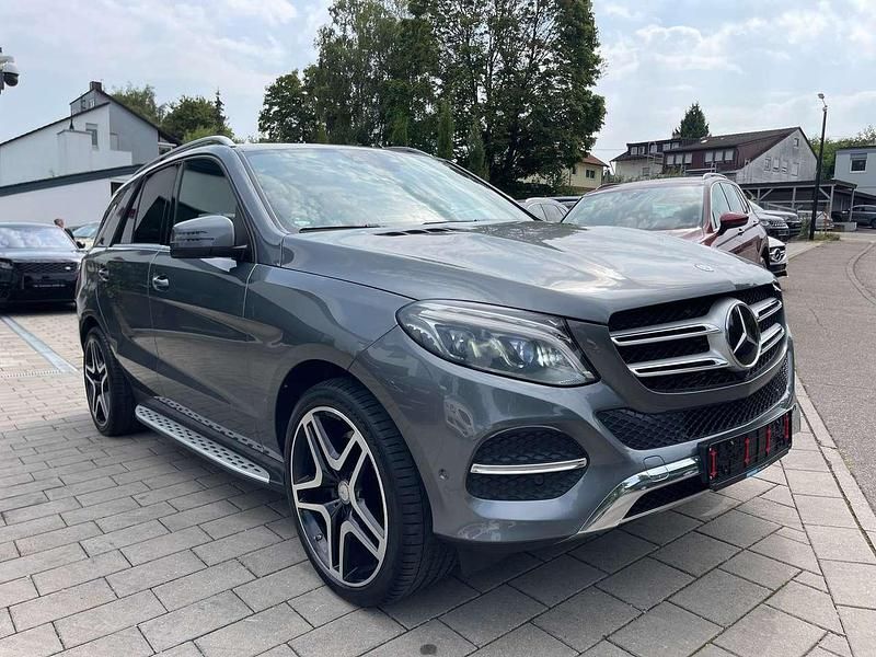 Selenitgrau Gebraucht 2018 Mercedes GLE350 SUV | 37.900 € (Teuer) - Bild 1/4