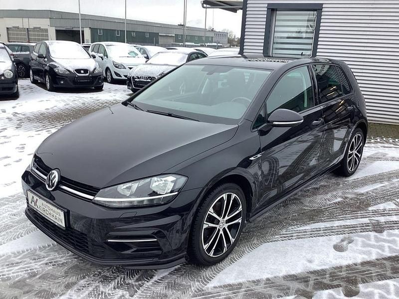 Schwarz Gebraucht 2018 VW Golf Comfortline Limousine | 12.600 € (Fairer Preis) - Bild 1/4