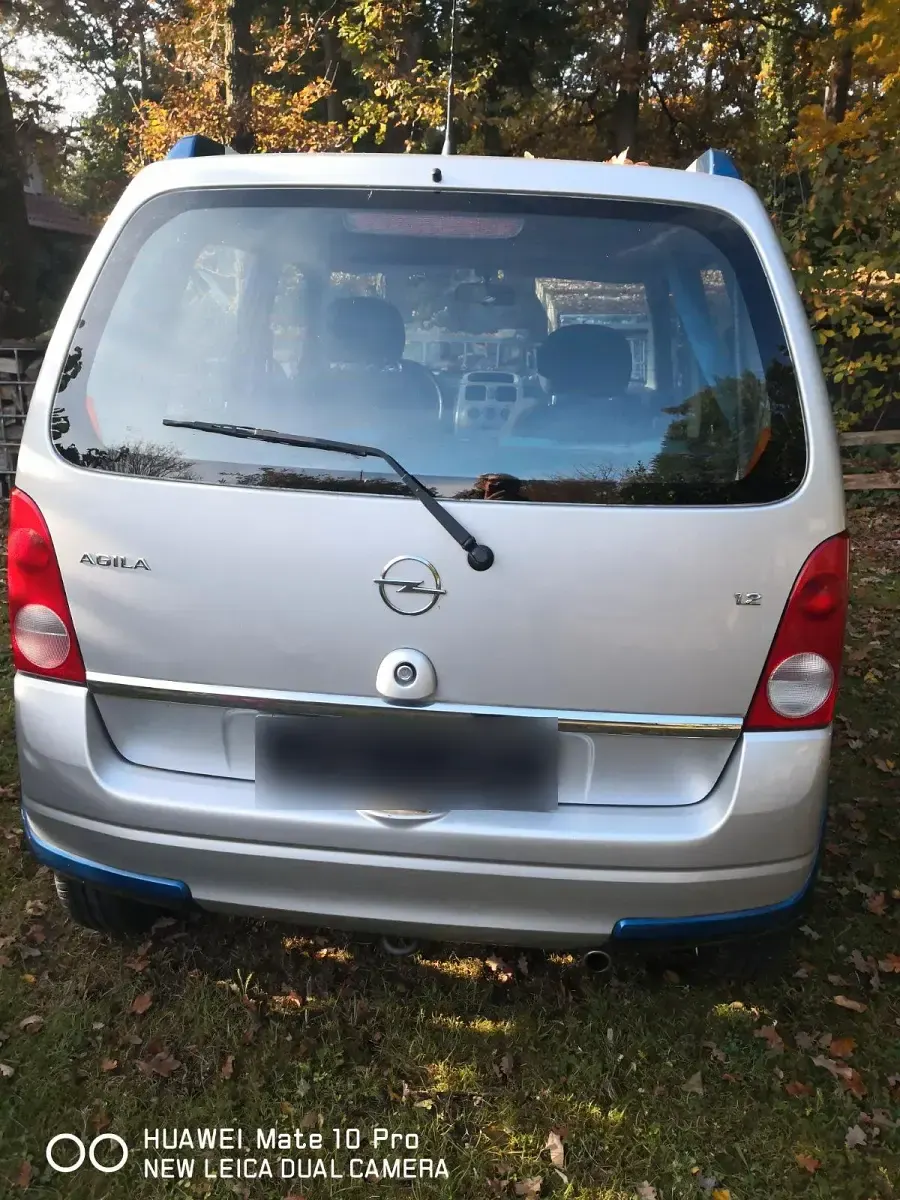 Gebraucht Opel Agila 75 PS (55 kW) 2004 Blau Van / Kleinbus