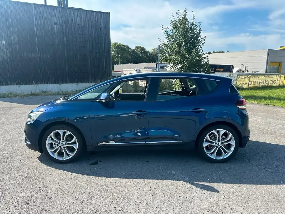 Gebraucht Renault Scénic III 116 PS (85 kW) 2017 Blau Van / Kleinbus