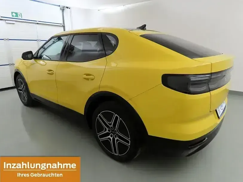 Używany Ford Capri Premium 210 kW (286 KM) 2025 Żółty SUV