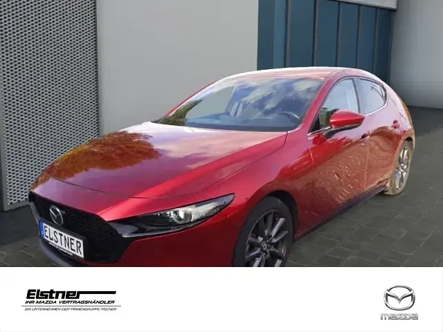 Używany Mazda 3 Selection 122 KM (89 kW) 2022 Sedan/Limuzyna
