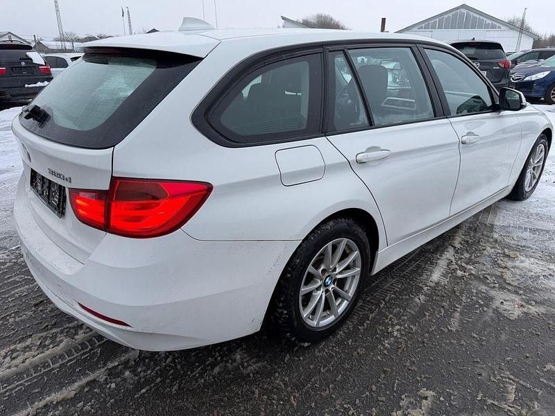 Gebraucht BMW 320 184 PS (135 kW) 2015 Weiß Kombi
