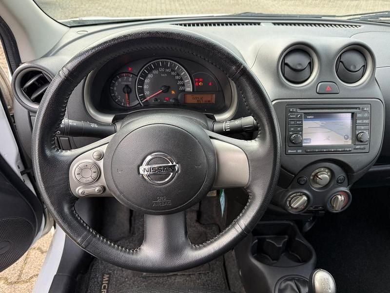 Gebraucht Nissan Micra Acenta 80 PS (58 kW) 2012 Weiß Kleinwagen