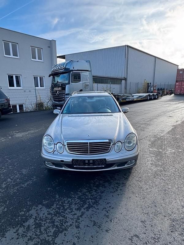 Gebraucht Mercedes E270 170 PS (125 kW) 2003 Silber Kombi