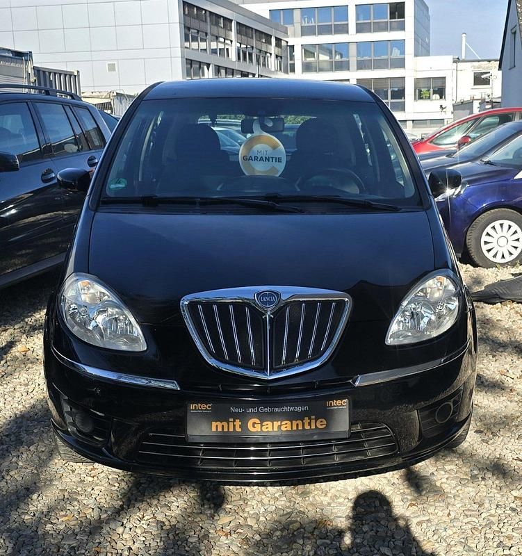 Usata Lancia Musa 77 CV (56 kW) 2009 Nero Monovolume