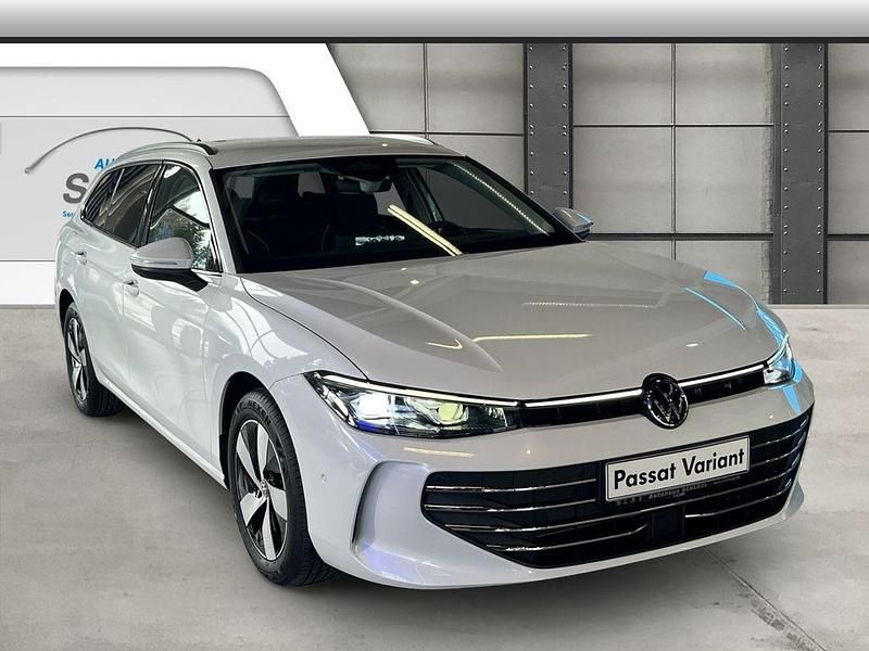 Neu VW Passat Business 150 PS (110 kW) 2026 Weiß Limousine