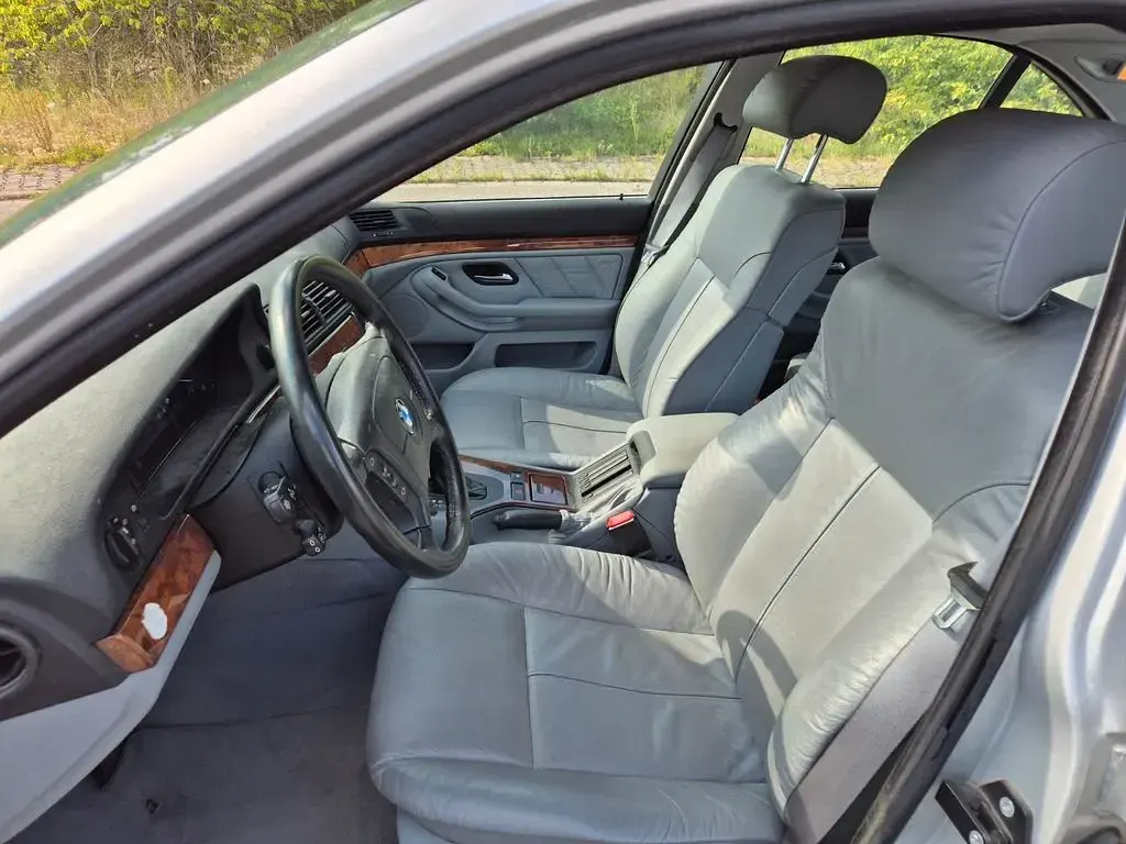 Gebraucht BMW 540 286 PS (210 kW) 2000 Silber Limousine