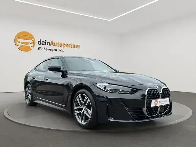 Gebraucht BMW 420 Shadowline 190 PS (139 kW) 2024 Black sapphire Limousine