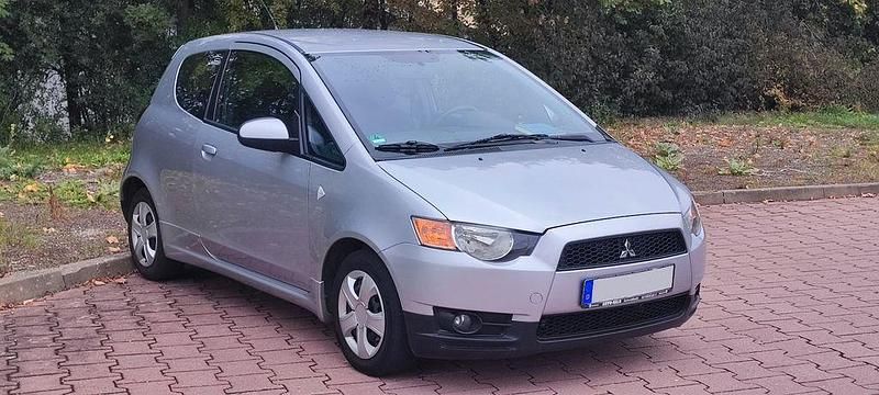 Silber Gebraucht 2013 Mitsubishi Colt Kleinwagen | 1.500 € (Superpreis) - Bild 1/4