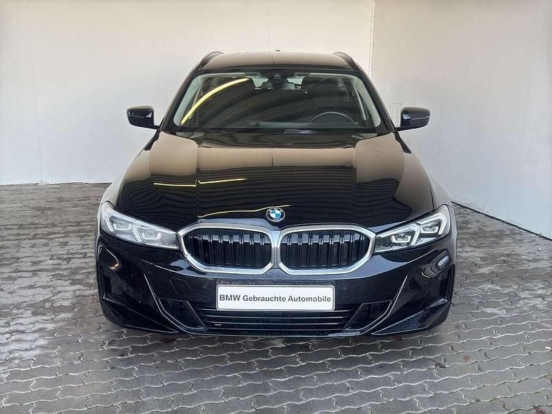 Gebraucht BMW 318 156 PS (114 kW) 2023 Schwarz Kombi