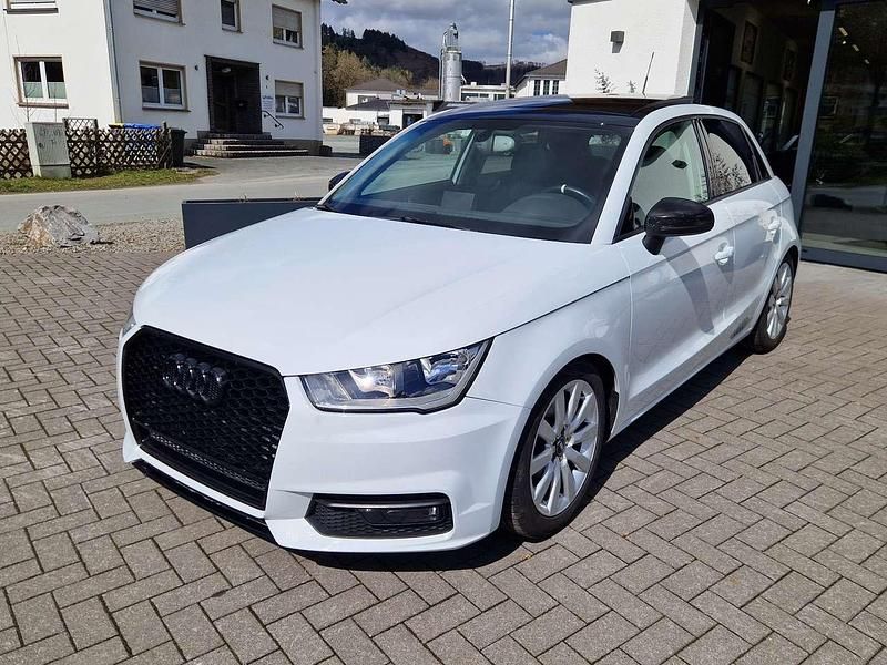 Gebraucht Audi A1 95 PS (69 kW) 2016 Gletscherweiß metallic Kleinwagen
